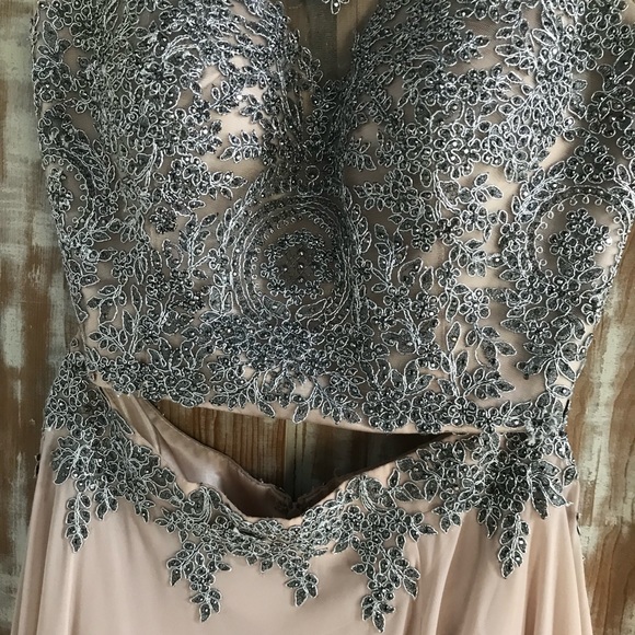 Prom dress - Picture 4 of 6